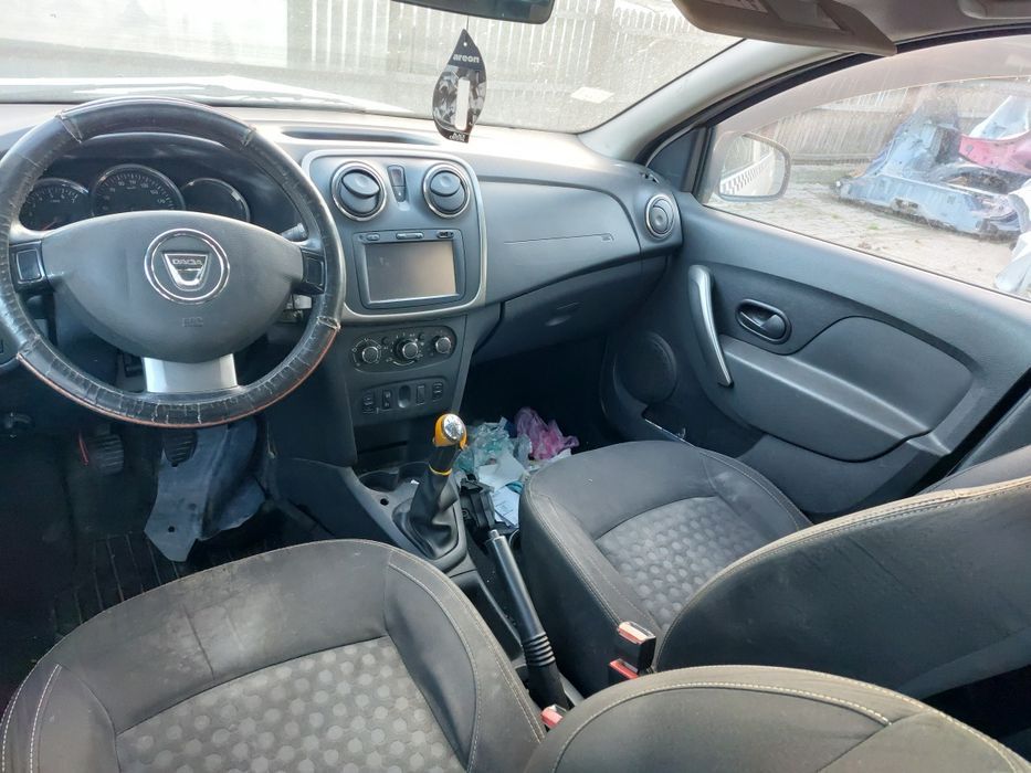 Dezmembrez Piese Deembrari Logan mcv 1.2 2016