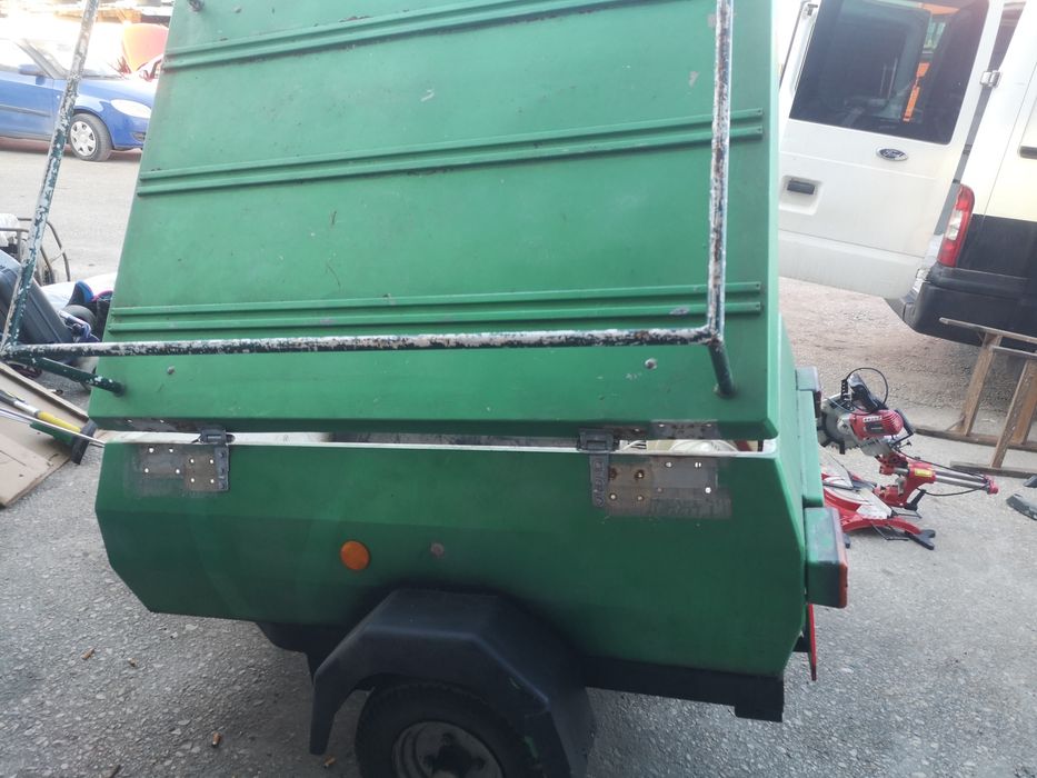 Продавам ремарке