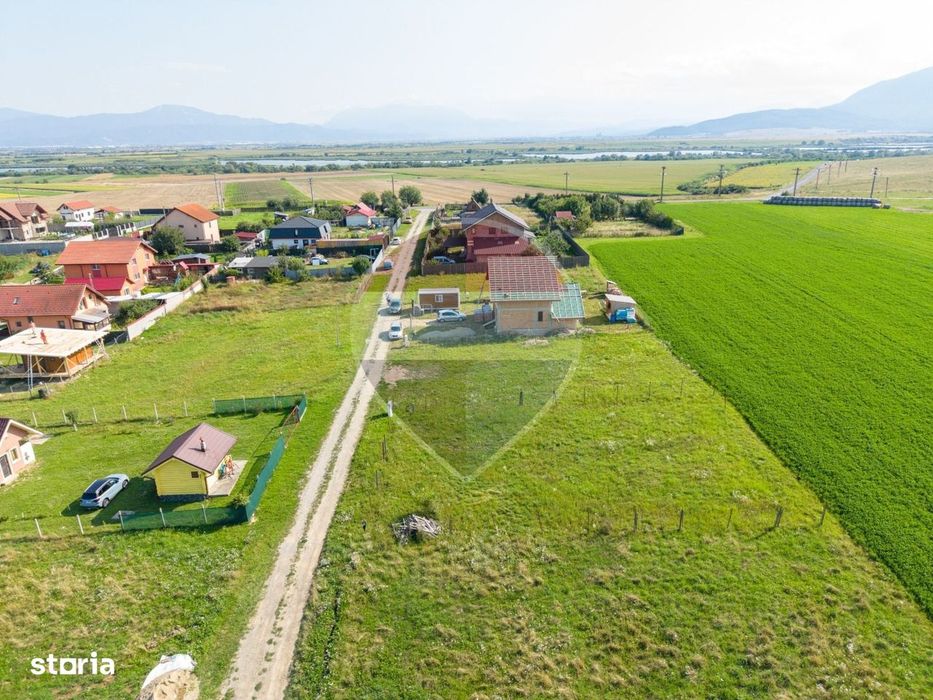 Teren intravilan de vanzare 1.100 mp
