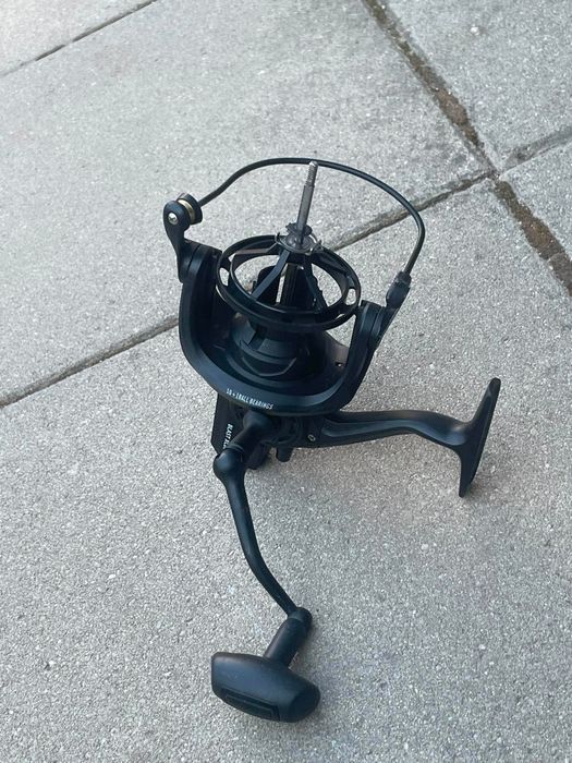 макара Pro Fl Blast Black Editon 8000