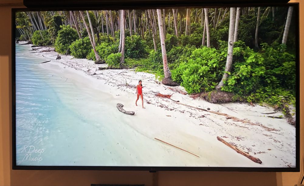 TV UHD LG 4K 43UP7703 + suport perete