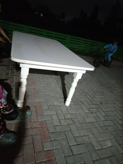 Стол 2 на 1.10 хорошем состоянии