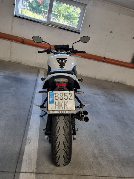 Motocicleta Suzuki GSR 750 ABS ( R1 R6 cbr rr 600 zx6r )