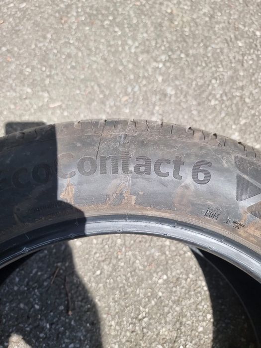 Vand set 4 anvelope continental 235/55 R18 V, de vara, in stare excelenta