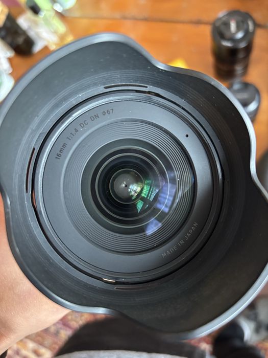 Обектив Sigma 16mm 1.4