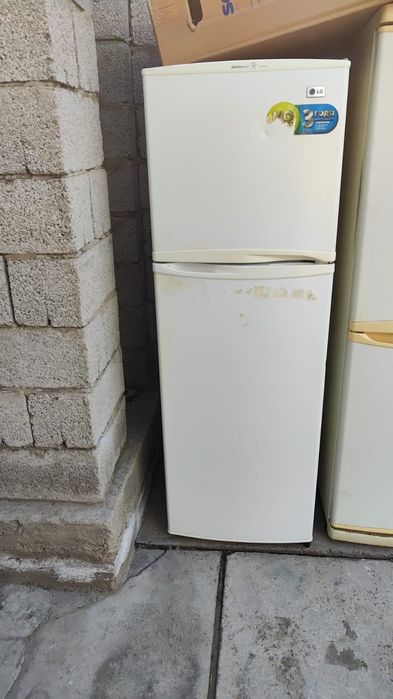 Продам холодильник