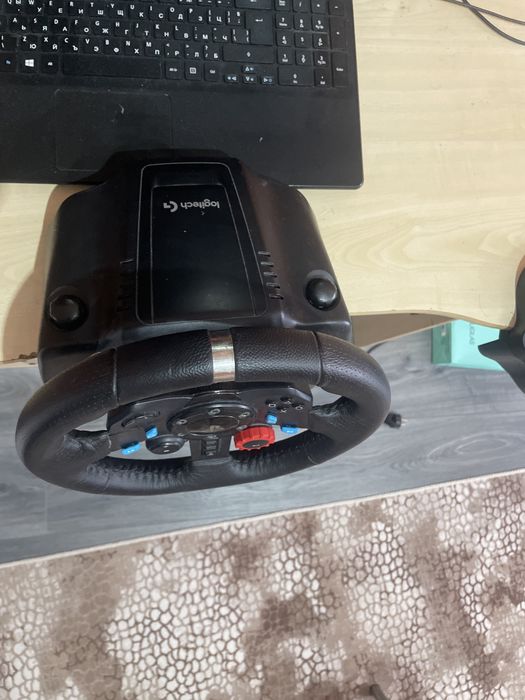 Продавам волан logitech g29 +shifter