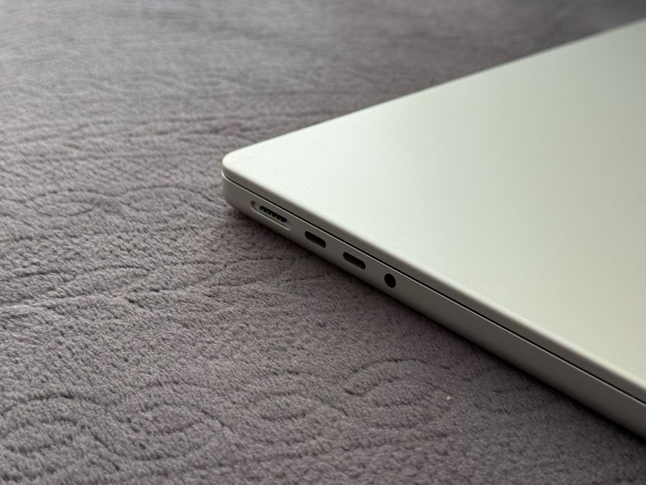 *1TB* Като Нов  Macbook Pro 14’ M1 Pro 2021/16GB Ram/1TB SSD