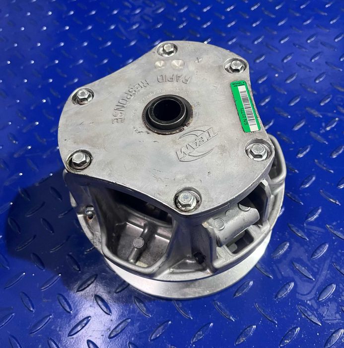 Ambreiaj utilaj John Deere AM146949