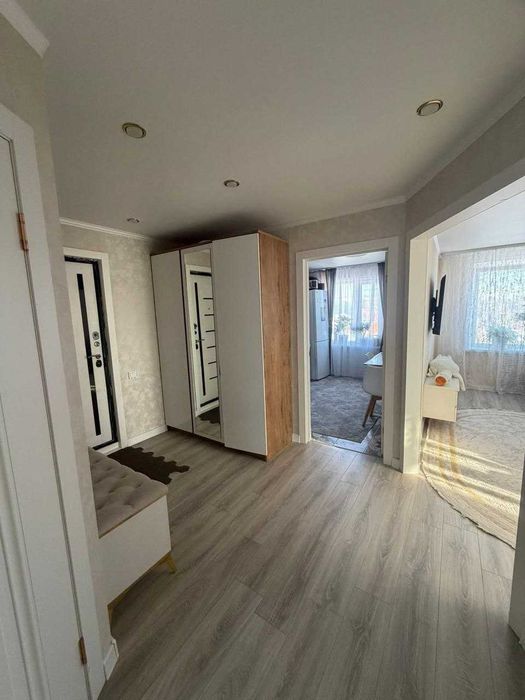 Продам 4 ком квартиру район ЖД больницы