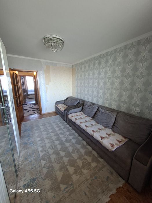 Продам 3-х комнатную  квартиру