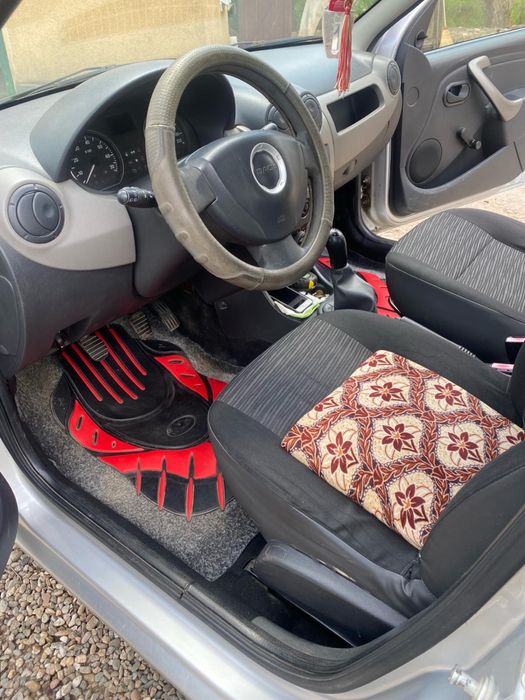 Vand Dacia Logan 1.4 Benzina - 0753 019 211