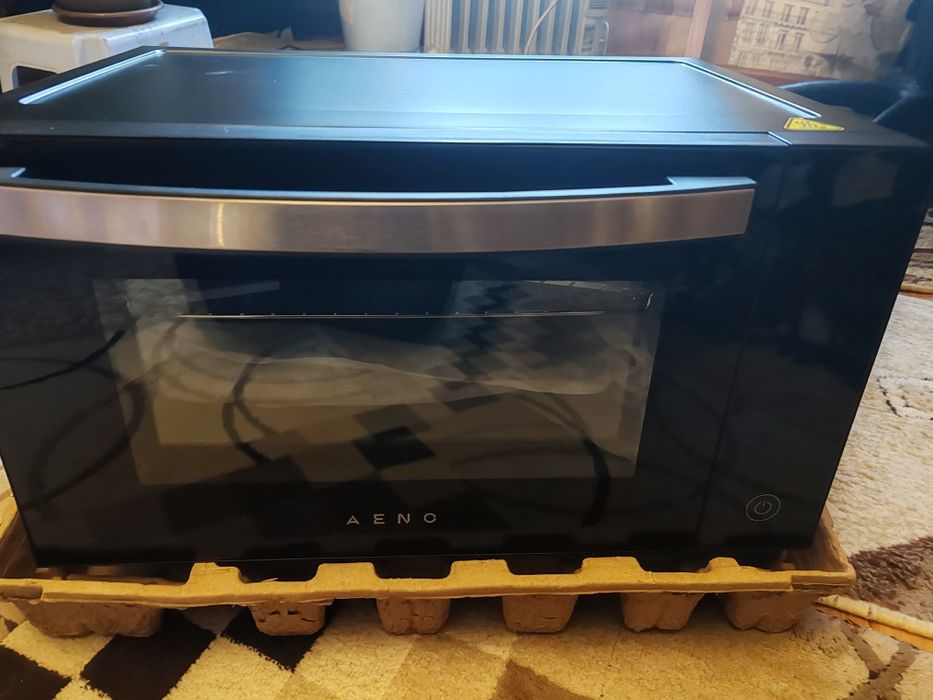 Продаю мини-печь АЕNO EO1