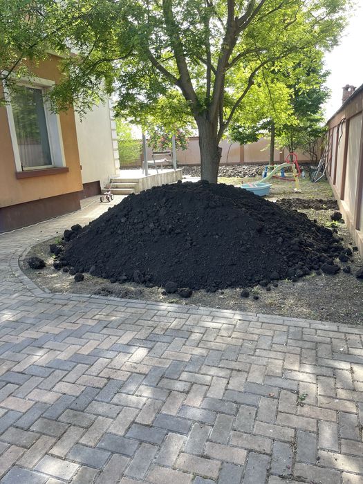 • Pământ Negru Vegatal pentru Flori — Ilfov / Bucuresti