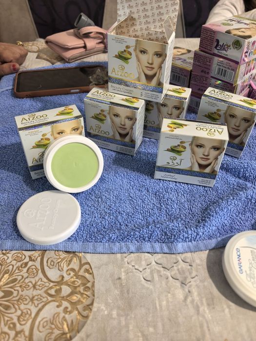 Козметика от глава до пети