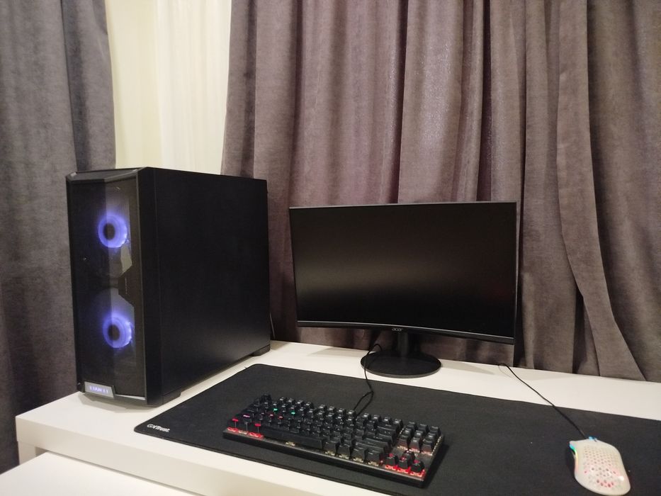 Gaming компютър + Acer 165Hz монитор

Продавам геймърски компютър + Acer 165Hz монитор в отлично състояние. Ползвани около