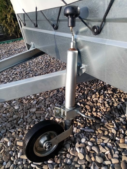 Vand roata sprijin remorca auto