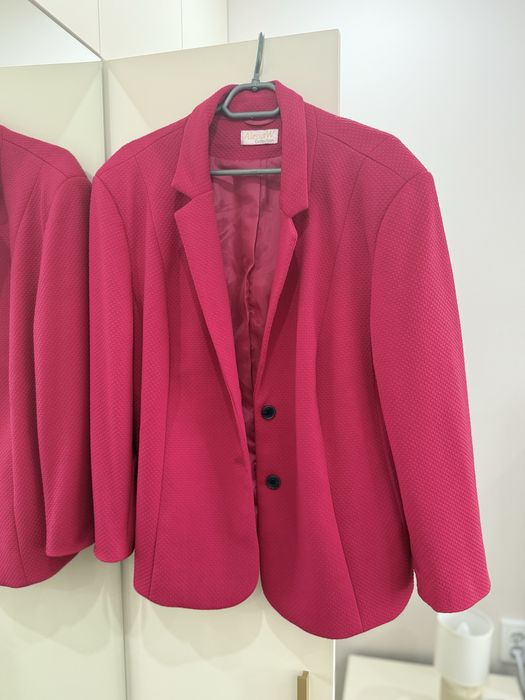 Дамско розово сако
