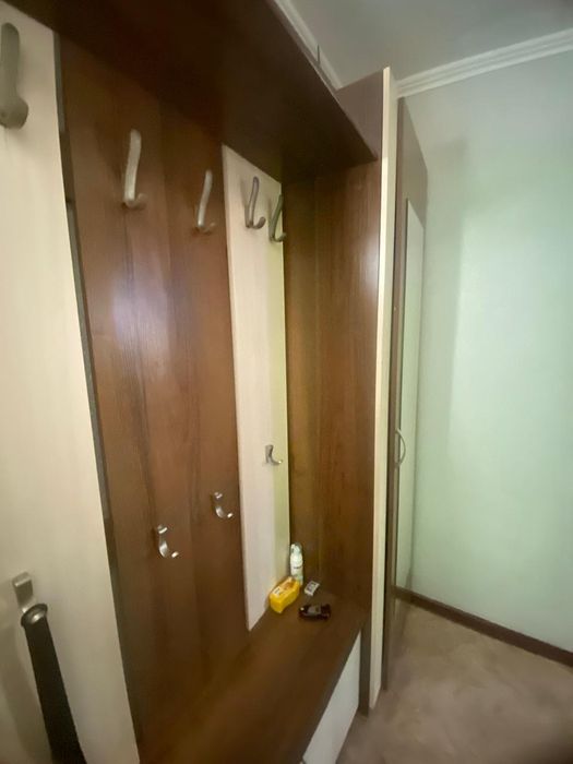 Продам прихожую большую