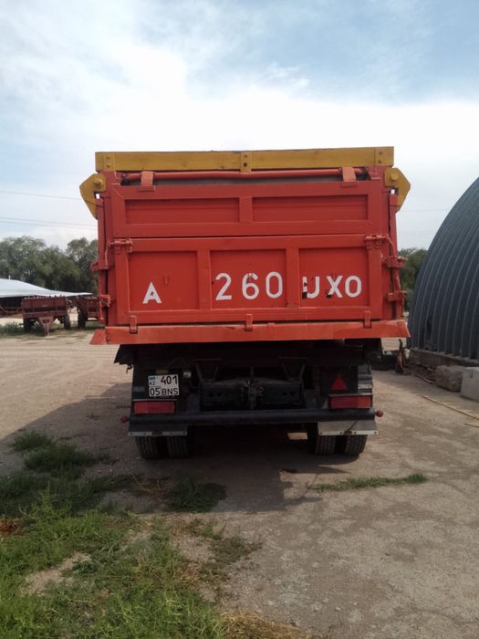 Продам самосвал Камаз модель  55102