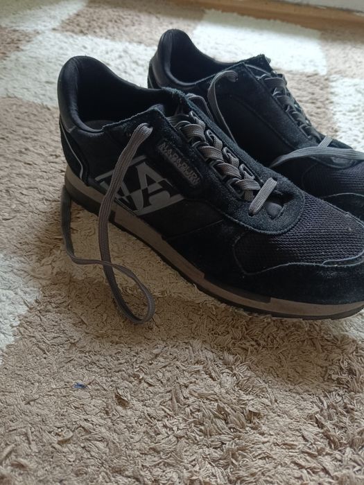 Adidași Napapijiri