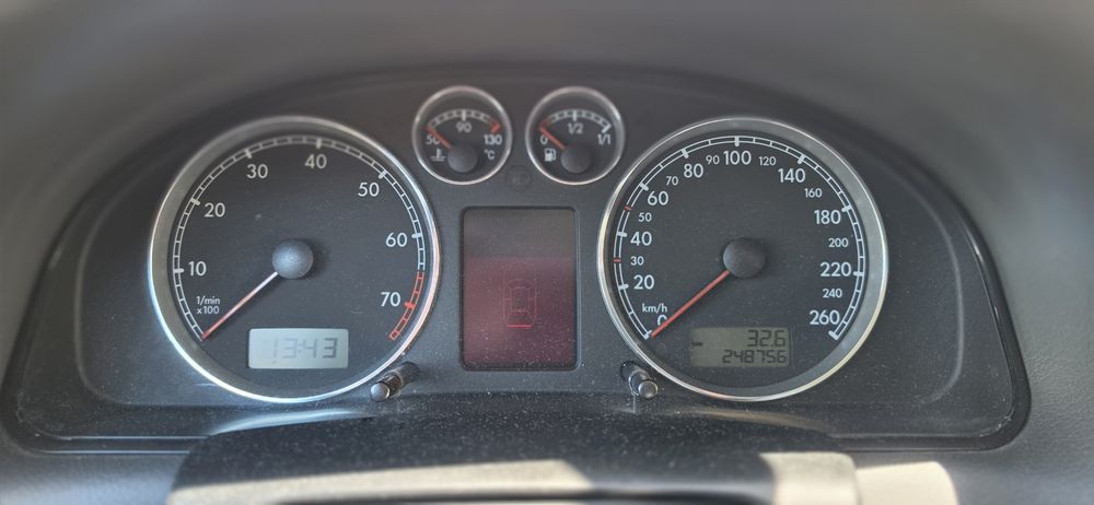 VW PASSAT 5  B5.5 1.8T  150 к.с. комби