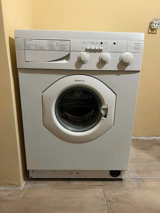 Пералня Ariston Margherita AB1047TX