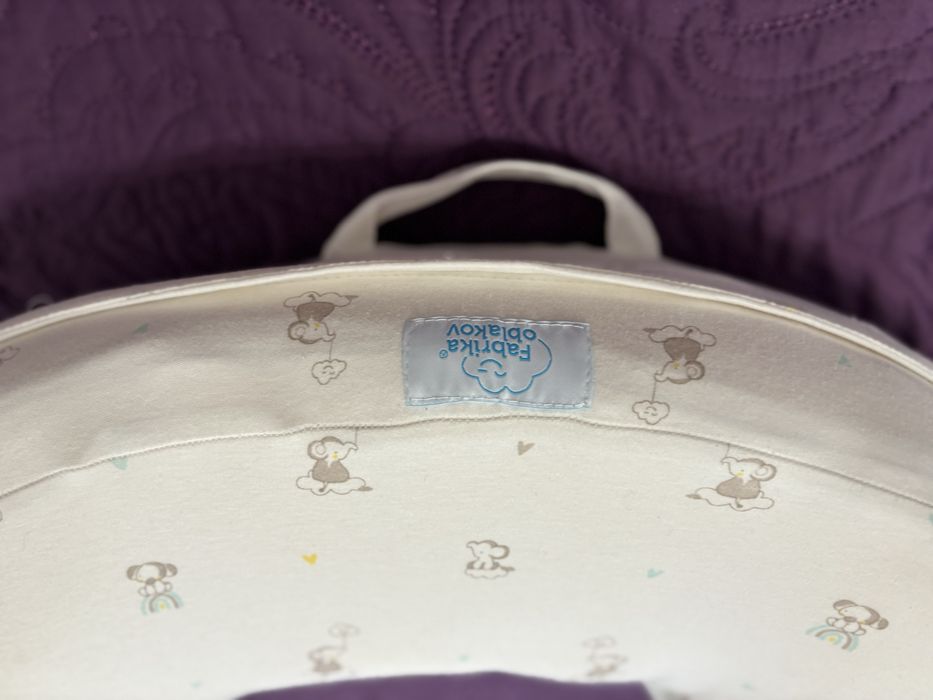 Подушка для кормления