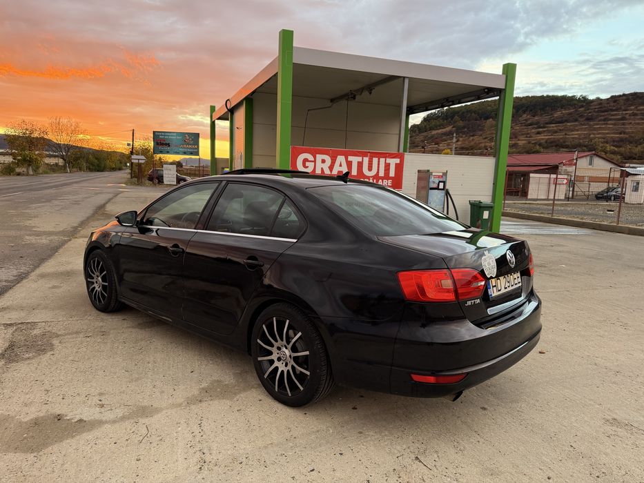 Volkswagen Jetta 1.6Tdi Automata