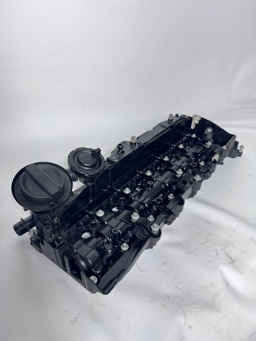Като НОВ оригинален капак клапани BMW  N57D30B 35d 40d 313 kapak klapani dizel 11128507607 11127812894 11128515746