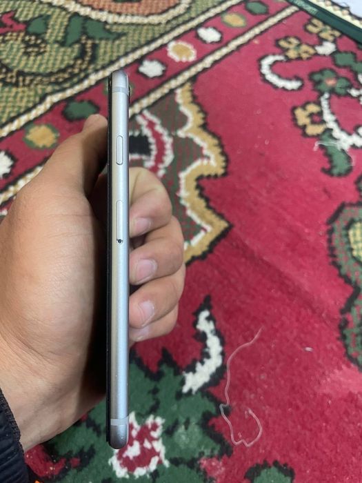 Iphone 6s  srochna sotiladi