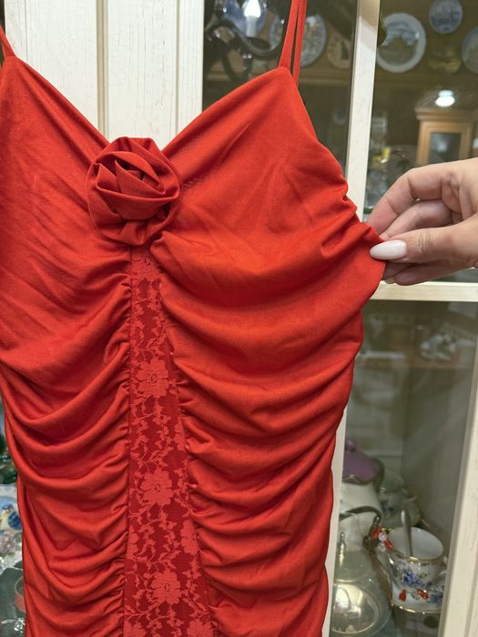 Нарядное платье.