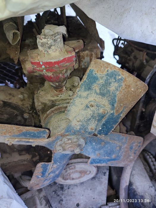 Vând piese motor u 445