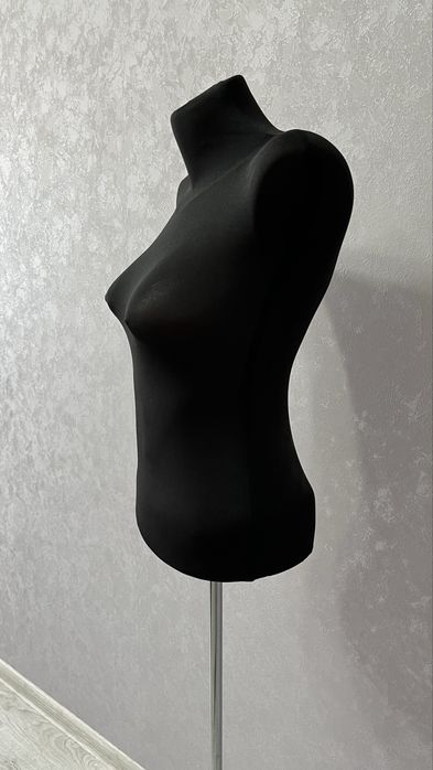 Продам маникен на стойке