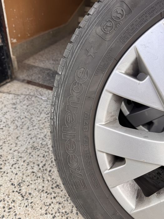 225/55/17 Лети джанти с летни гуми Hankook  и Гудиар