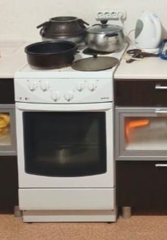 Продам электрическую плиту