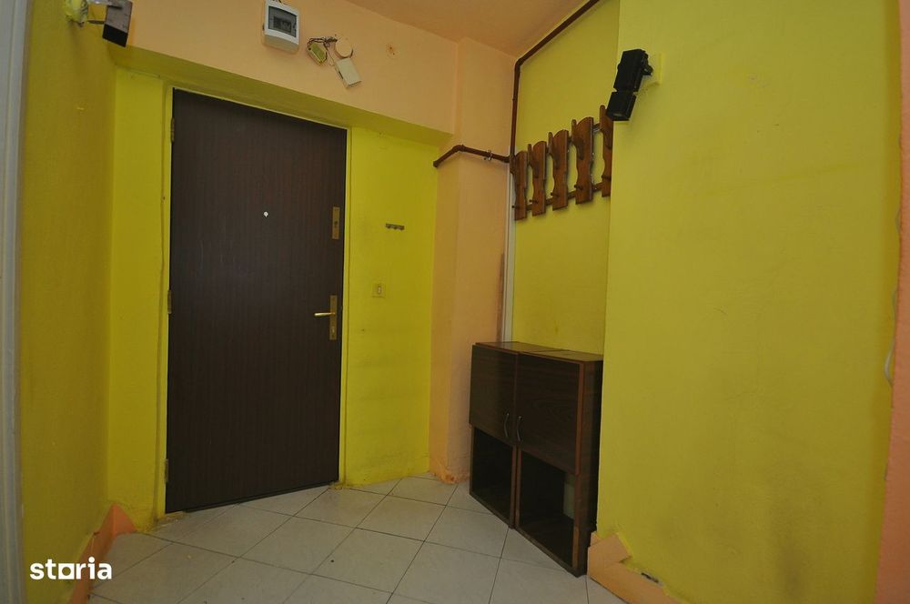 Apartament 2 camere, Etaj 1,  Crangasi Giulești, Clasa 2 Risc Seismic