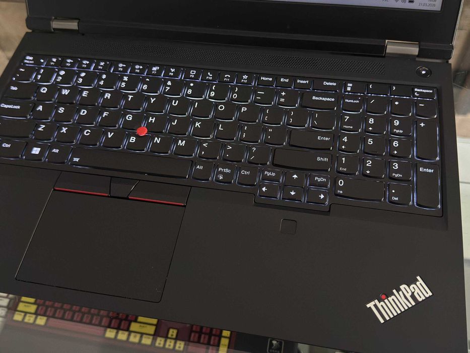 LENOVO ThinkPad P15 Gen 2 Core i7-11850H ram32 ssd512 Quadro T1200 4Gb