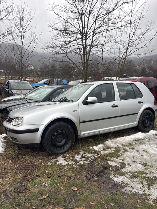 Piese/Fața completa vw golf 4 benzina