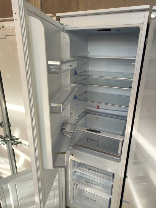 Хладилник-фризер Amica EKGCS 387 900