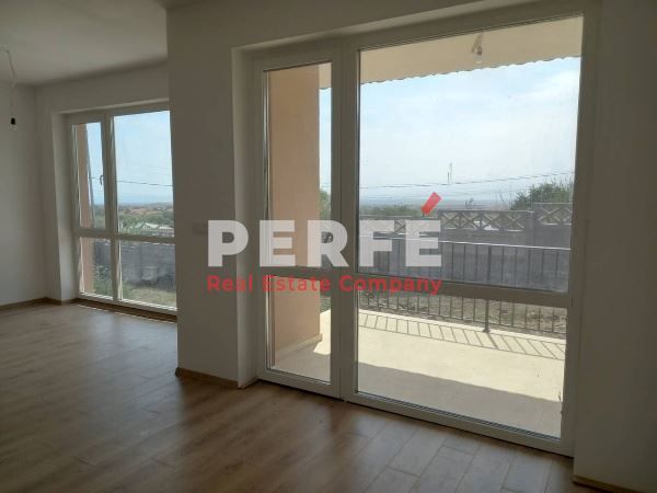 Продава се Къща в Каблешково - 100 кв.м за 1400 €/кв.м - Снимка #1