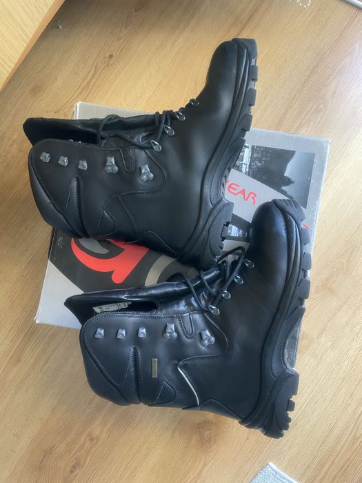 Bacanci de piele pt munte , 44