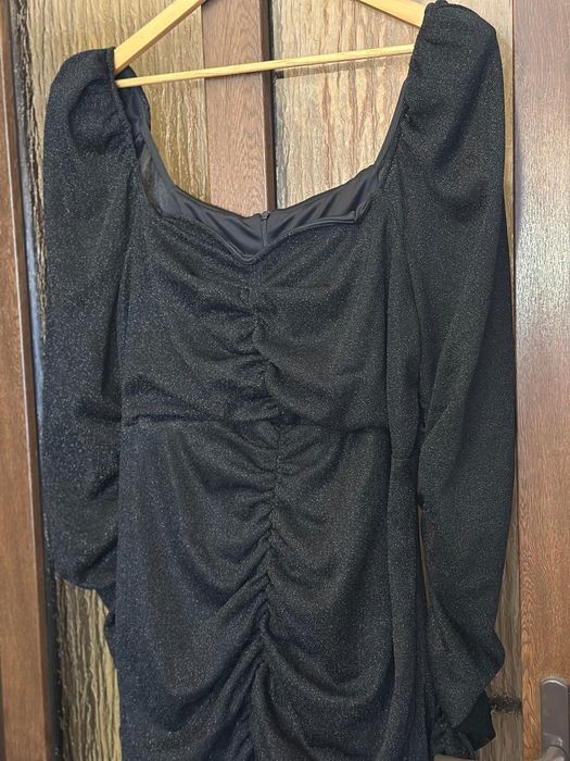 Rochie eleganta.