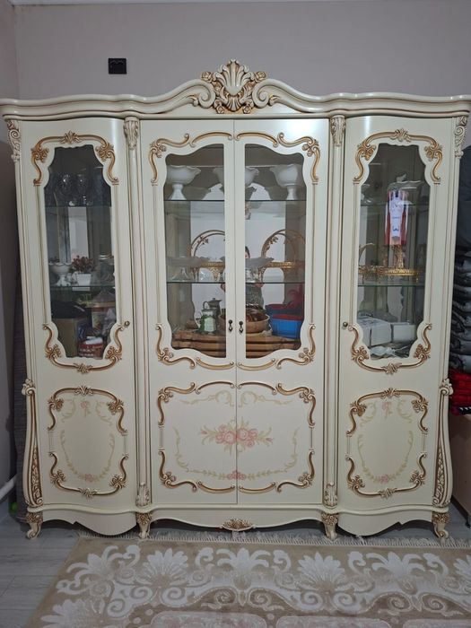Сервант,Стулья мебель для дома