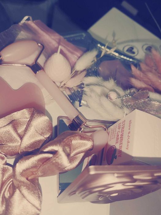 Подаръчен сет в кутия, подходяща за всеки празник