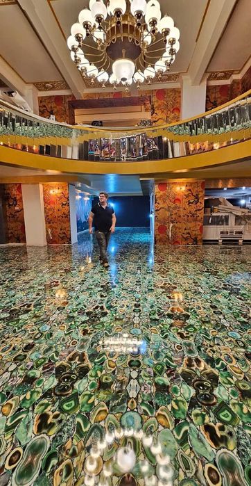 Placari podele si pereti cu imagini 3D Luminescente