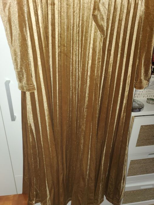 Rochie catifea Reserved 38