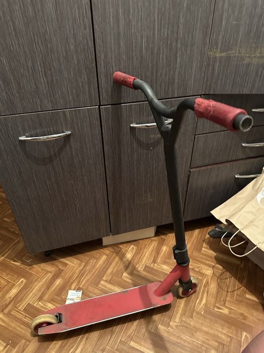 Продам трюковой самокат