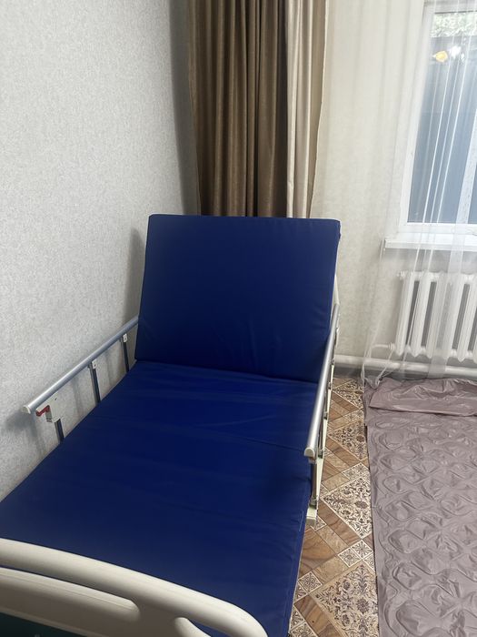 Медицинский кровать