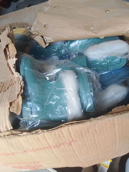 Детский ботинки резиновый